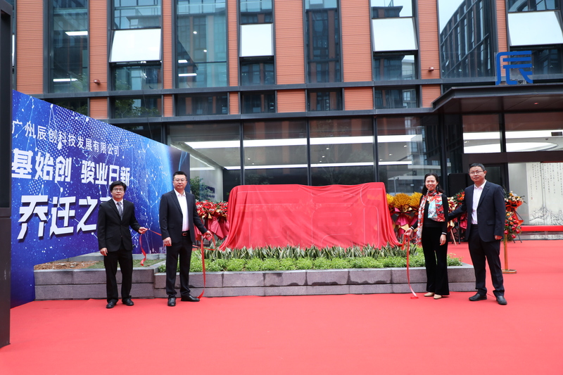 LIUY7170.JPG